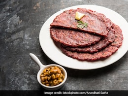 ब्लड शुगर को कंट्रोल करने ही नहीं हड्डियों को फौलादी बनाने में भी मददगार है इस अनाज से बनी रोटी ब्लड शुगर को कंट्रोल करने ही नहीं हड्डियों को फौलादी बनाने में भी मददगार है इस अनाज से बनी रोटी
