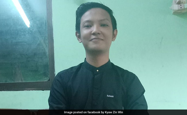 Gay Man Posts Facebook Bullying Note Before Committing Suicide