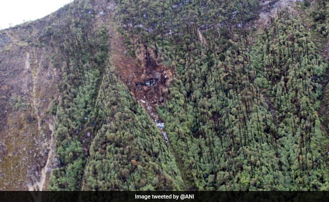 An-32 Aircraft Slammed Into Mountain, Suggests New Photo