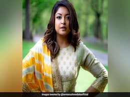 इस एक्ट्रेस ने तनुश्री दत्ता को बताया अपना बैकबोन, कही यह बात... इस एक्ट्रेस ने तनुश्री दत्ता को बताया अपना बैकबोन, कही यह बात...