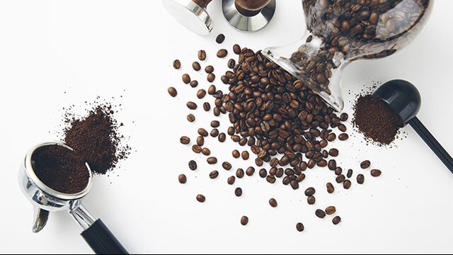 Skin Care: You must try these coffee scrubs which can be prepared at home