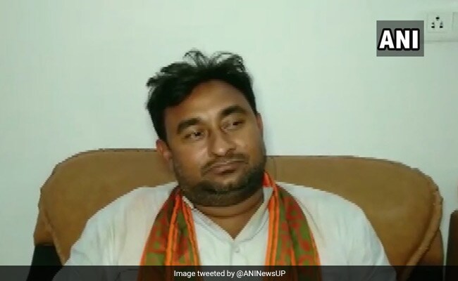 ईद से एक दिन पहले सामने आया बीजेपी सांसद का बयान, किसी भी धर्म के त्योहार के कारण असुविधा... ईद से एक दिन पहले सामने आया बीजेपी सांसद का बयान, किसी भी धर्म के त्योहार के कारण असुविधा...