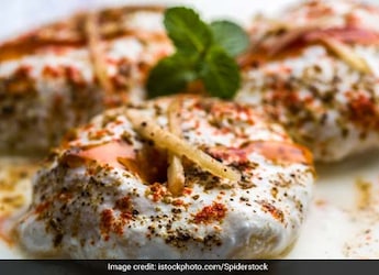 Watch: How To Make Dahi Vada Without Frying The Vada (Recipe Video) Watch: How To Make Dahi Vada Without Frying The Vada (Recipe Video)