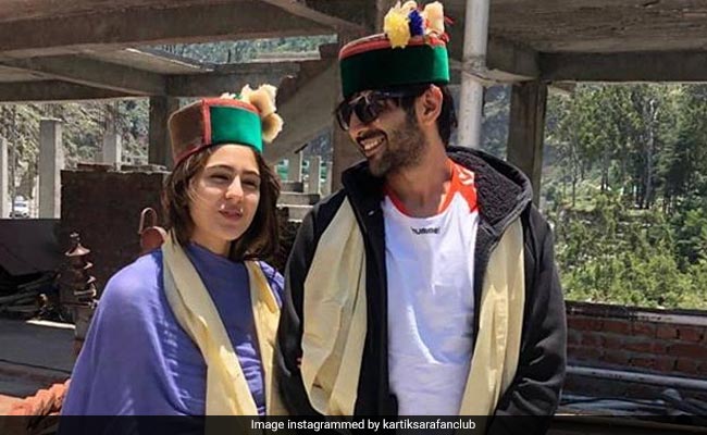 Sara Ali Khan शिमला की हसीन वादियों में सोनू के साथ इस अंदाज में आईं नजर, फोटो हुई वायरल