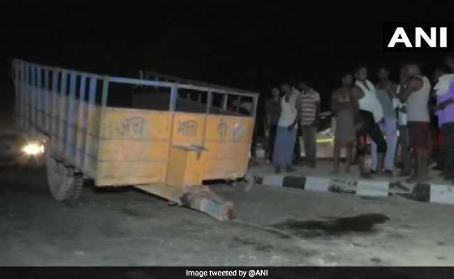 6 Killed, Several Injured As Tanker Rams Tractor-Trolley In UP's Sitapur