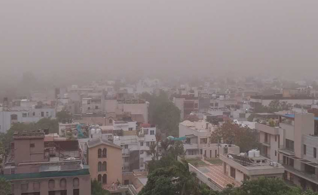 Air Pollution: PM10 Levels Off The Charts As Winds Raising Dust Sweep Delhi
