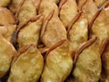 Delhi Street Food: 30 Different Types Of Samosas At A Stall In Moti Nagar