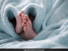 तीसरी बेटी हुई तो मां ने गला दबाकर कर दी 10 दिन की नवजात की हत्या, पति ने फिर उठाया ये कदम तीसरी बेटी हुई तो मां ने गला दबाकर कर दी 10 दिन की नवजात की हत्या, पति ने फिर उठाया ये कदम