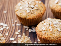Quick Breakfast Recipe: How To Make No Oil-No Flour Oatmeal Banana Muffin