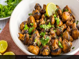 Indian Cooking Tips: How To Make Restaurant-Style Kadhai Mushroom At Home (Recipe Video Inside) Indian Cooking Tips: How To Make Restaurant-Style Kadhai Mushroom At Home (Recipe Video Inside)