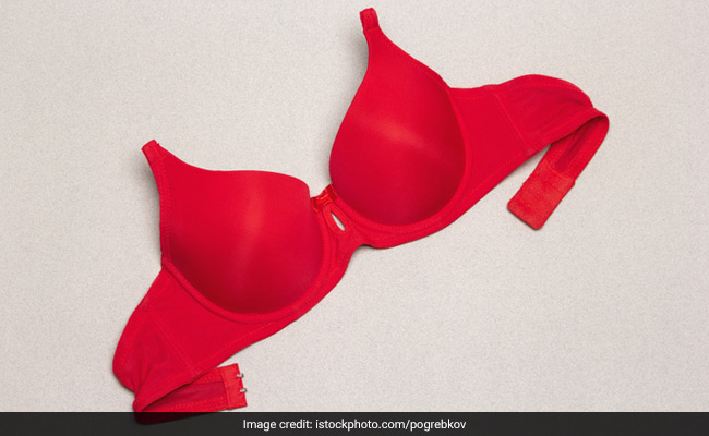 8 Strapless Bras That Are A Must-Have In Your Closet