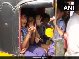 500 Booked For Carrying Extra Students In School Vehicles In Hyderabad 500 Booked For Carrying Extra Students In School Vehicles In Hyderabad