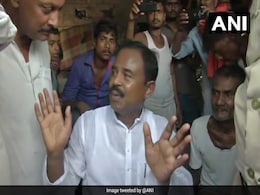 Bihar Villagers Shoo Away Lawmaker For Not Helping Encephalitis Victims Bihar Villagers Shoo Away Lawmaker For Not Helping Encephalitis Victims