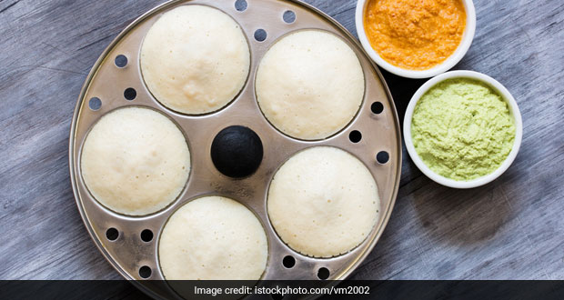 Navratri 2020: How To Make Instant <i>Vrat Idli</i> And Chutney At Home