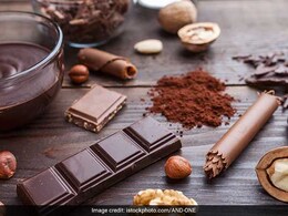 हैप्पी चॉकलेट डे 2024: डार्क चॉकलेट खाने के होते हैं 9 बड़े फायदे हैप्पी चॉकलेट डे 2024: डार्क चॉकलेट खाने के होते हैं 9 बड़े फायदे