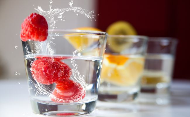 9 Stylish Glass Sets Under Rs 999 To Stock Up On