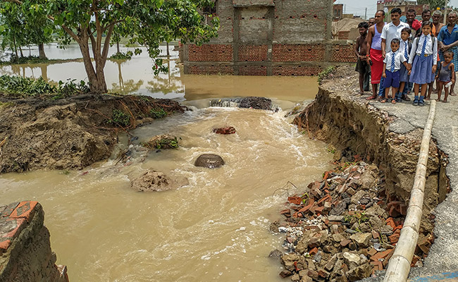 बिहार में बाढ़ से 123 लोगों की मौत, 81 लाख से ज्यादा लोग प्रभावित