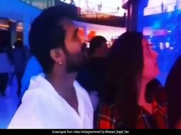 Bhojpuri स्टार खेसारी लाल यादव और काजल राघवानी पहुंचे दुबई, मॉल में इस चीज़ को देख दोनों हुए हैरान, Video Viral Bhojpuri स्टार खेसारी लाल यादव और काजल राघवानी पहुंचे दुबई, मॉल में इस चीज़ को देख दोनों हुए हैरान, Video Viral