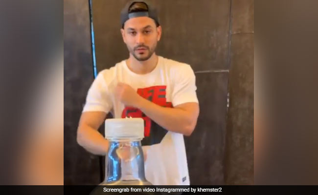 Kunal Kemmu Wins The Bottle Cap Challenge. Everyone Else Can Go Home, Thanks