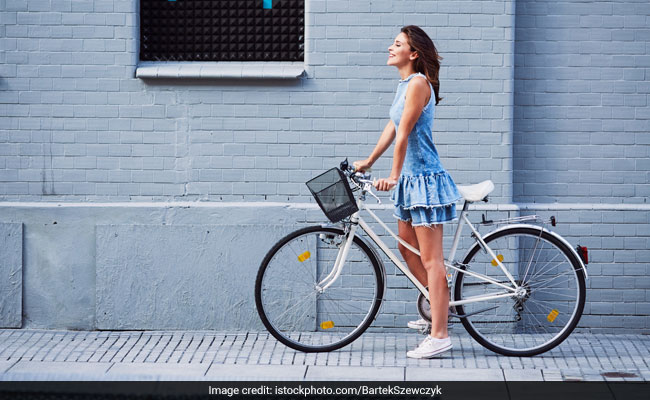 7 Stylish Denim Dresses That You Will Absolutely Love