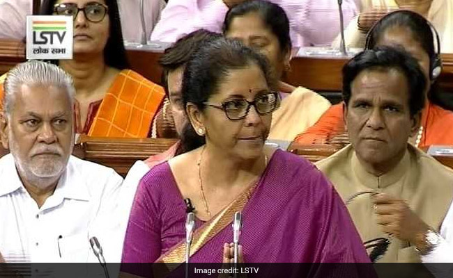 बजट 2019 : अमीरों पर नया सरचार्ज, सोना और पेट्रोल-डीजल पर बढ़ी एक्साइज ड्यूटी