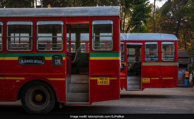 After Bank Issue, Mumbai Bus Operator Pays Salary In Coins, Staff Protest