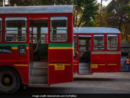 Best bus fare hike : बेस्ट बसच्या दरात दुप्पट वाढ? सर्वसामान्यांच्या खिशाला कात्री बसणार Best bus fare hike : बेस्ट बसच्या दरात दुप्पट वाढ? सर्वसामान्यांच्या खिशाला कात्री बसणार