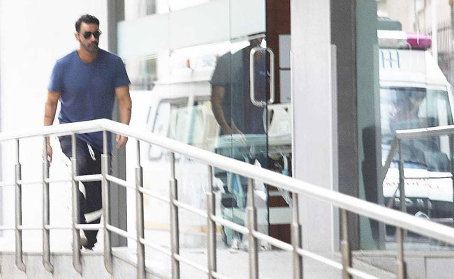 Arjun Rampal And His Daughters Visit Gabriella Demetriades At The Hospital