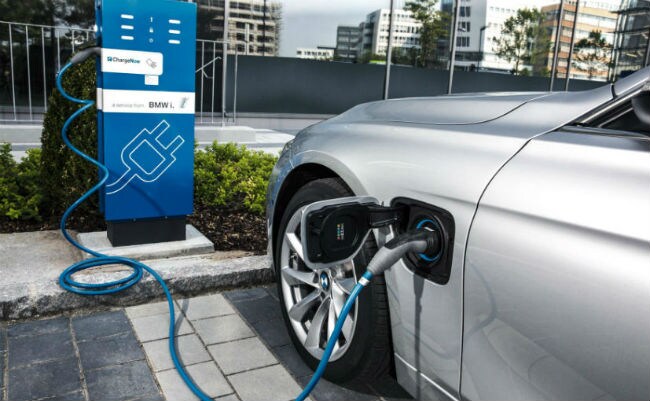 GST Council Trims Rate On Electric Vehicles, Chargers To 5 Per Cent GST Council Trims Rate On Electric Vehicles, Chargers To 5 Per Cent