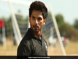 <i>Kabir Singh</i> Box Office Collection Day 19: At Rs 243 Crore And Nearly Past Uri, Shahid Kapoor Celebrates 'Full Steam' Ahead On Twitter <i>Kabir Singh</i> Box Office Collection Day 19: At Rs 243 Crore And Nearly Past Uri, Shahid Kapoor Celebrates 'Full Steam' Ahead On Twitter