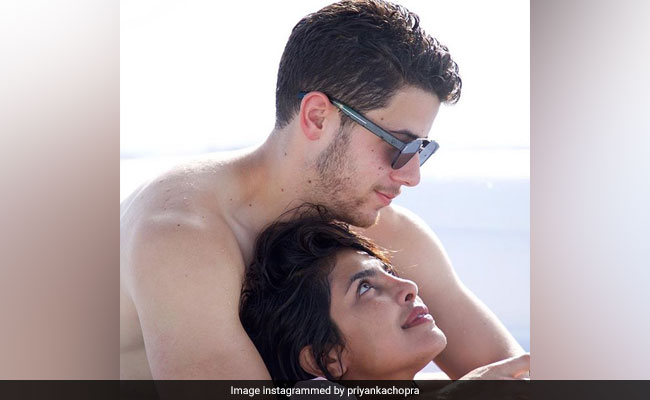These Pictures Of Priyanka Chopra And Nick Jonas From Miami Vacation Will Make You Go Aww