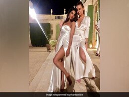 Priyanka Chopra's Leg Is In Focus Again. See Pic From Sophie Turner's Wedding Rehearsal Priyanka Chopra's Leg Is In Focus Again. See Pic From Sophie Turner's Wedding Rehearsal