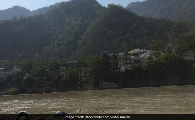 Heavy Rain In Rishikesh, Ganga Close To Danger Mark