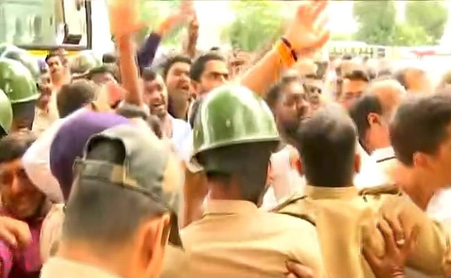 Karnataka Assembly Floor Test: 48-Hour Curbs In Bengaluru After Clashes Over 2 Independents