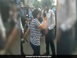 On Video, Delhi Woman Stopped For Riding Without Helmet Throws A Fit On Video, Delhi Woman Stopped For Riding Without Helmet Throws A Fit