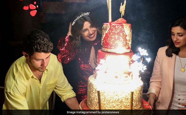 प्रियंका चोपड़ा के बर्थडे केक की कीमत कर देगी हैरान, आ जाएंगे इतने iPhone