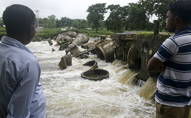 1 Dead As Incessant Rain Continues To Wreck Havoc In North Bengal