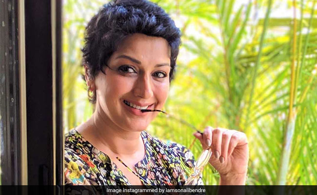 A Year After Cancer Diagnosis, Sonali Bendre Thanks Fans For 'Getting Her Through This'