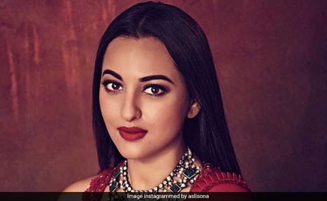 UP Police Visits Actress Sonakshi Sinha's Mumbai Home For Inquiry In Cheating Case