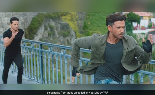 Hrithik Roshan Vs Tiger Shroff: <I>War</i> Begins With Epic Twitter Exchange And All Bets Are Off