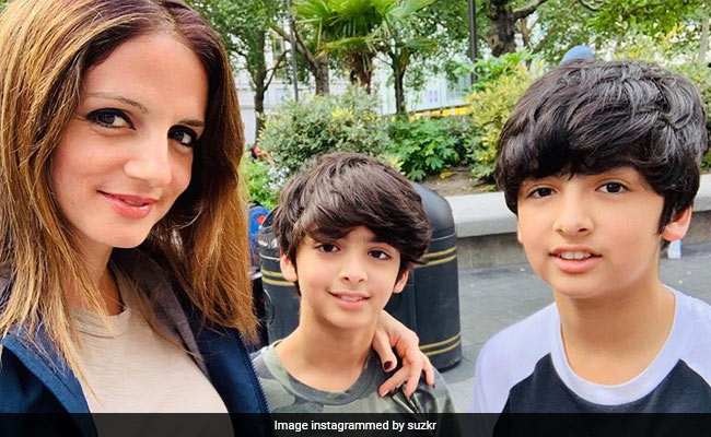 How Cute Is Sussanne Khan's Pic With Her 'Summer Loves' Hrehaan And Hridaan? Very