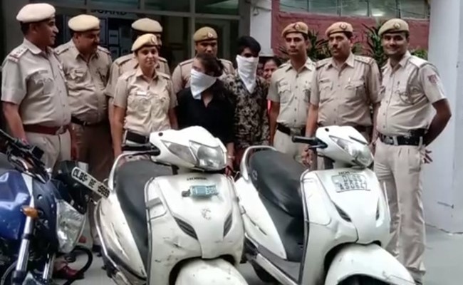 चार लड़कों के साथ लड़की चलाती थी झपटमारी का गैंग, पकड़ी गई
