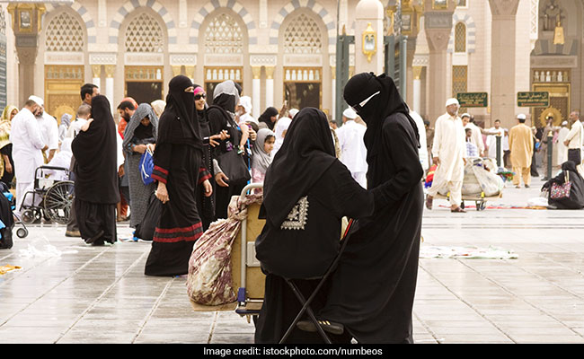 First Group Of Indian Haj Pilgrims Arrive In Medina
