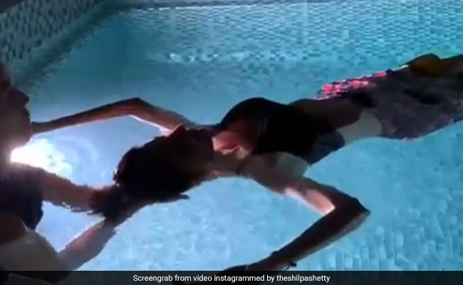 शिल्पा शेट्टी को तैरना नहीं आता, फिर भी उतरीं पानी में और फिर...देखें Video