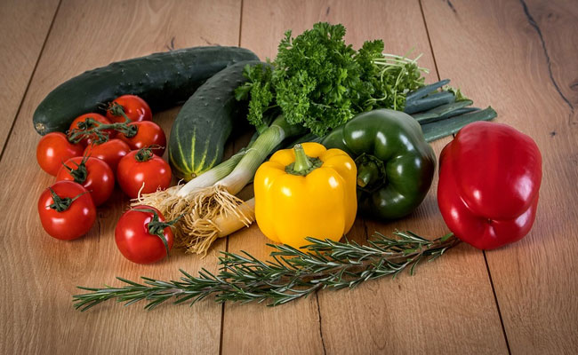 7 Ways To Wash Vegetables And Fruits And Keep Them Clean And Safe