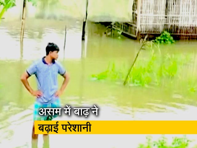 असम में बाढ़ का कहर, पानी में डूबे 145 गांव