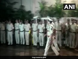 कर्नाटक संकट: बागी विधायकों ने कांग्रेस और JDS नेताओं से बताया 'खतरा' तो आधी रात होटल पहुंचे पुलिस अधिकारी कर्नाटक संकट: बागी विधायकों ने कांग्रेस और JDS नेताओं से बताया 'खतरा' तो आधी रात होटल पहुंचे पुलिस अधिकारी