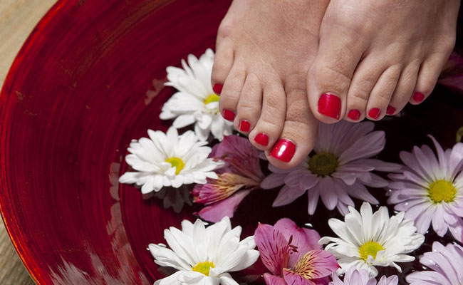 Keep Your Feet Nourished This Monsoon With These 7 Creams
