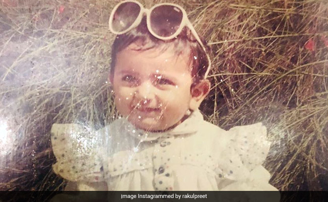Can You Guess Who The Actress In This Throwback Pic Is?