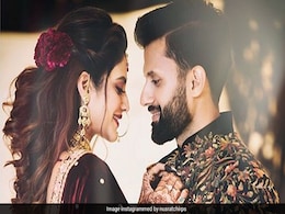 नुसरत जहां के वेडिंग रिसेप्शन में पहुंचीं पश्चिम बंगाल की सीएम ममता बनर्जी, देखें वायरल फोटो नुसरत जहां के वेडिंग रिसेप्शन में पहुंचीं पश्चिम बंगाल की सीएम ममता बनर्जी, देखें वायरल फोटो